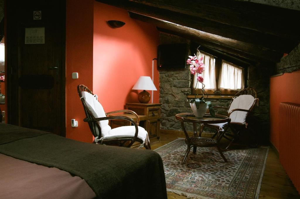 Hostal Cisco De Sans Андорра-ла-Велья Номер фото