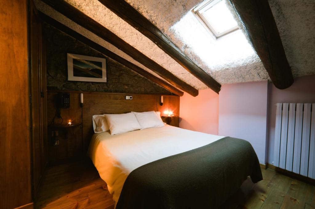 Hostal Cisco De Sans Андорра-ла-Велья Номер фото